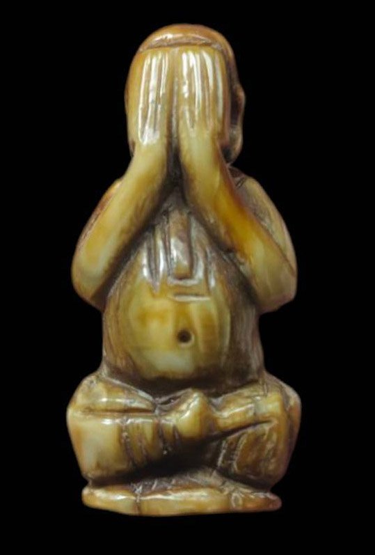 304200 พระปิดตาเนื้องาแกะ หลวงพ่อเดิม พุทธศักราช 2470-2480 วัดหนองโพ จ.นครสวรรค์