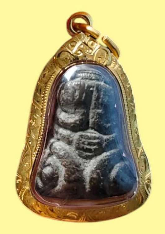 304202 พระปิดตา พิมพ์หัวบานเย็น หลวงปู่เอี่ยม พุทธศักราช 2436-2469 วัดหนังราชวรวิหาร กทม.