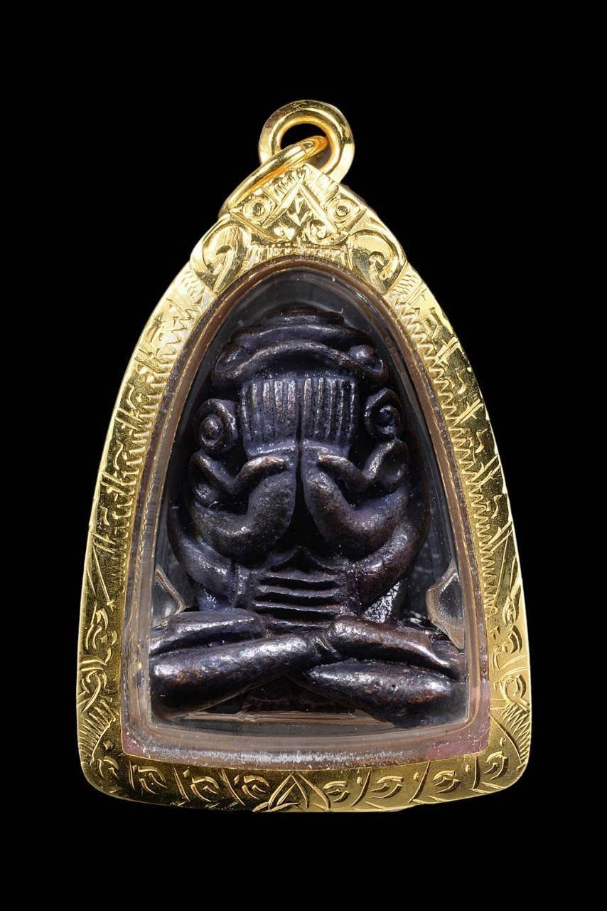 304293 พระปิดตาอุตตโม  หลวงปู่ทิม วัดละหารไร่ เนื้อนวะโลหะ  ปี 2518 จ.ระยอง