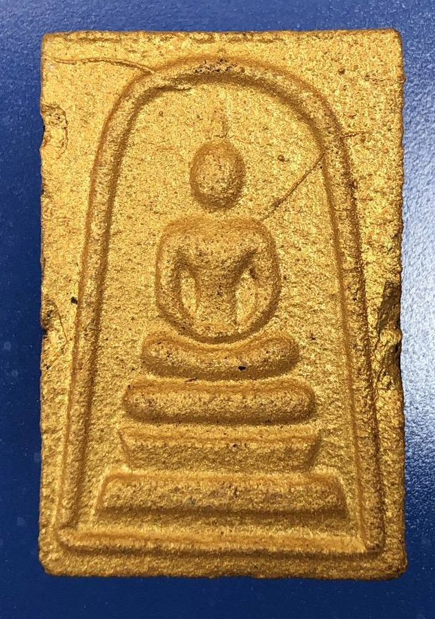 304386 สมเด็จหลวงพ่อผินะ  วัดสนมลาว  รุ่นแรก ปี 2534  พิมพ์หลังพระสังกัจจายน์  จ.สระบุรี