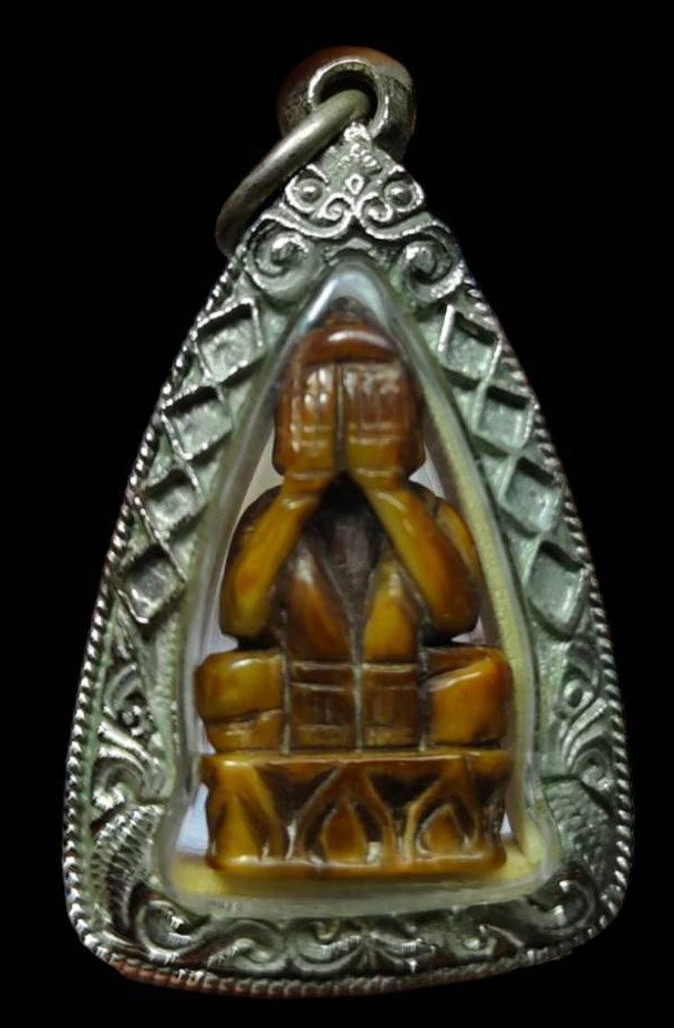 304478 พระปิดตางาแกะ สำนักเขาอ้อตักศิลา พุทธศักราช2480-2500 เนื้องาช้าง จ.พัทลุง