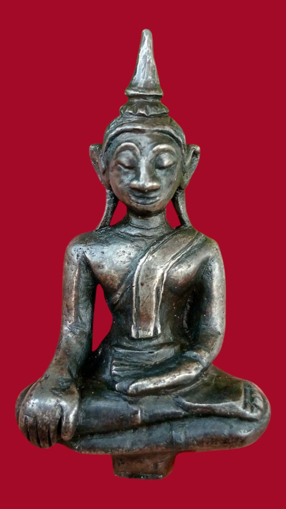 304487 พระยอดธง เนื้อเงิน  กรุสมัยอยุธยา  พิมพ์ปางมารวิชัย  จังหวัดอยุธยา