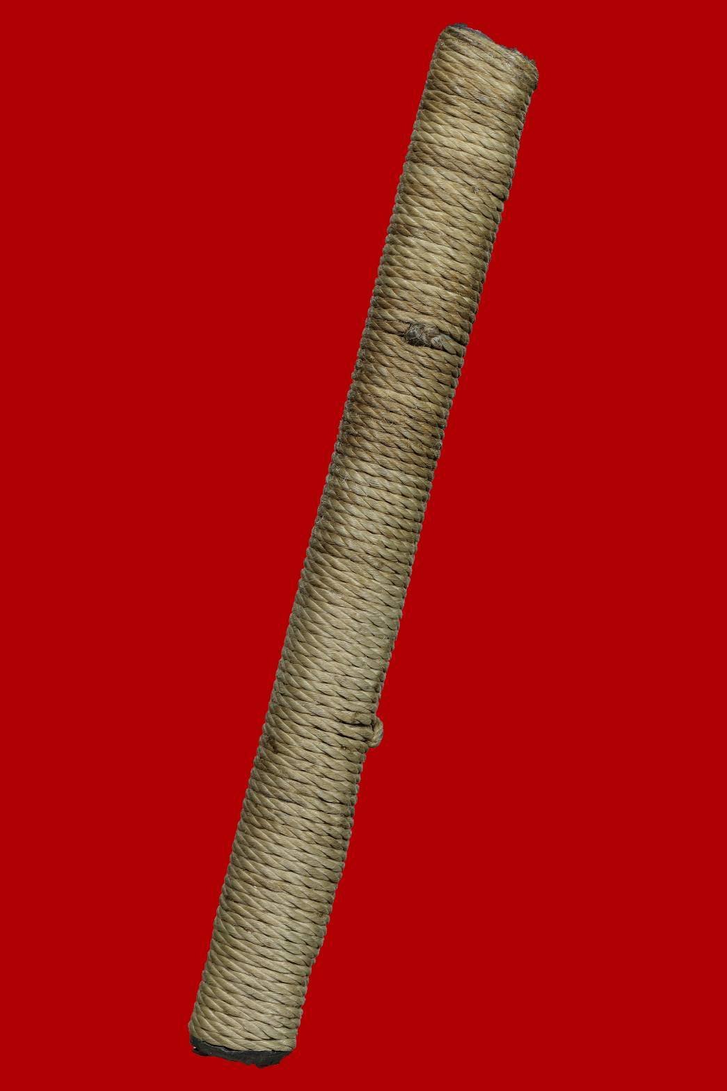 304504 ตะกรุดหยุดมัจจุราช  หลวงพ่อทบวัดชนแดน  เนื้อทองแดงหุ้มตะกั่วถักเชือก  ปี 2510 ถึง 2519  ขนาด 5.0 นิ้ว จ.เพชรบูรณ์ 