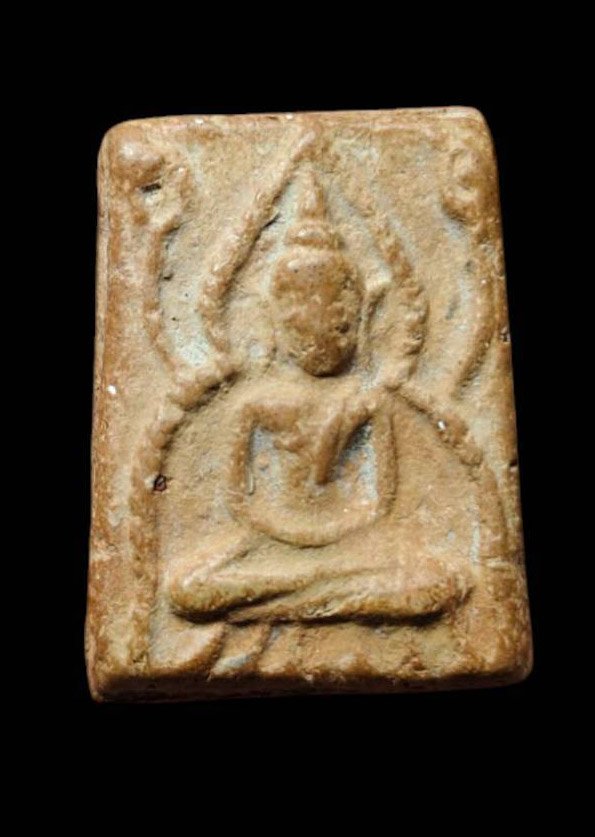 304539 พระขุนแผนหน้าค่าย หลวงพ่อโหน่ง เนื้อดินเผา พุทธศักราช 2467-2477 วัดอัมพวัน(วัดคลองมะดัน) จ.สุพรรณบุรี