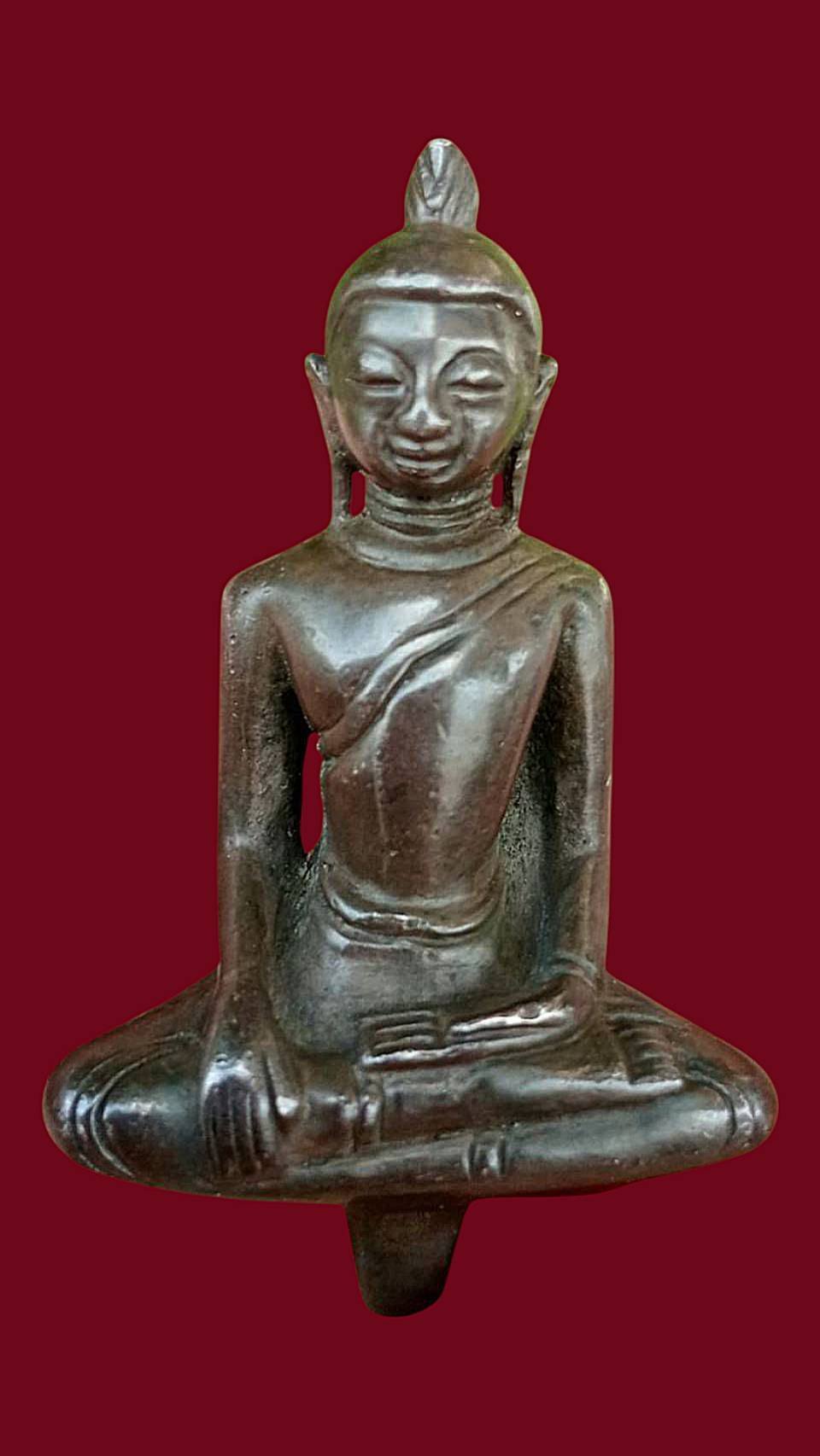 304486 พระยอดธง เนื้อเงิน  กรุสมัยอยุธยา  พิมพ์ปางมารวิชัย  จังหวัดอยุธยา