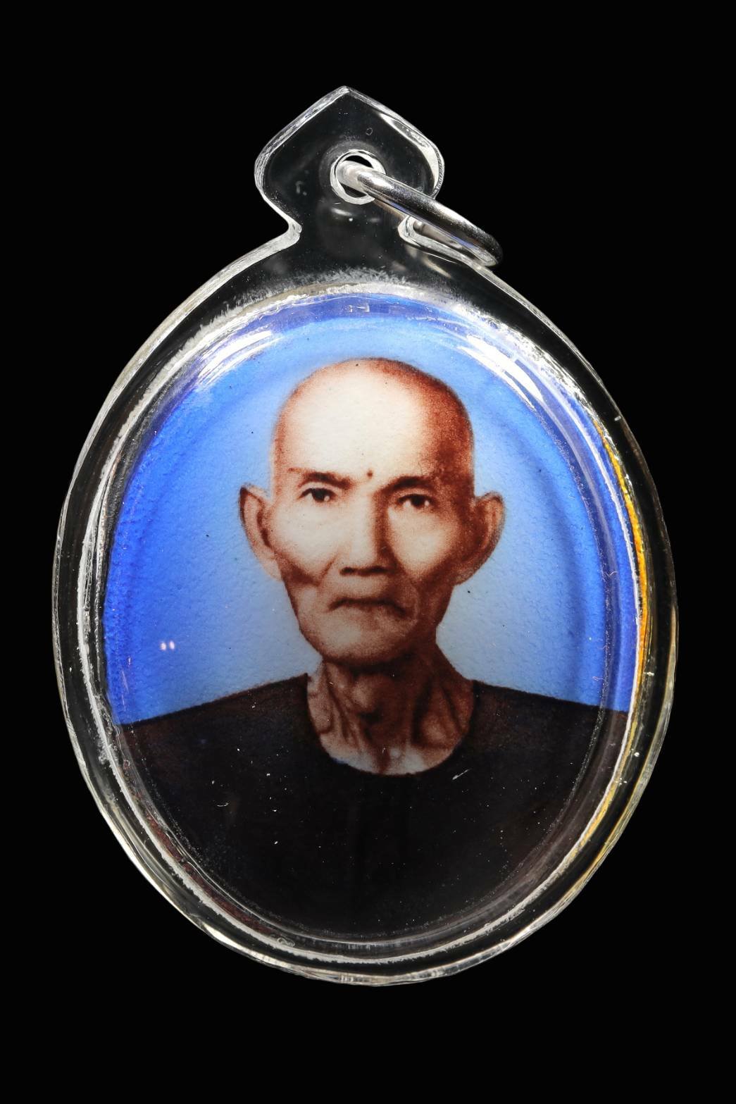 296366 ล็อกเก็ตรุ่นแรก  เซียนแปะโรงสี  หน้าแก่ ฉากฟ้า  พิมพ์จัมโบ้  ปี 2519 จ.ปทุมธานี  