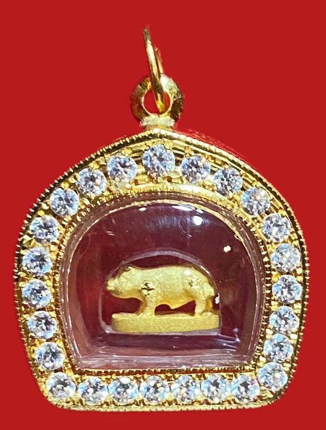 304580 หลวงพ่อเปิ่นวัดบางพระ  หมูมหาลาภ ปี2541 เนื้อทองคำ จ.นครปฐม