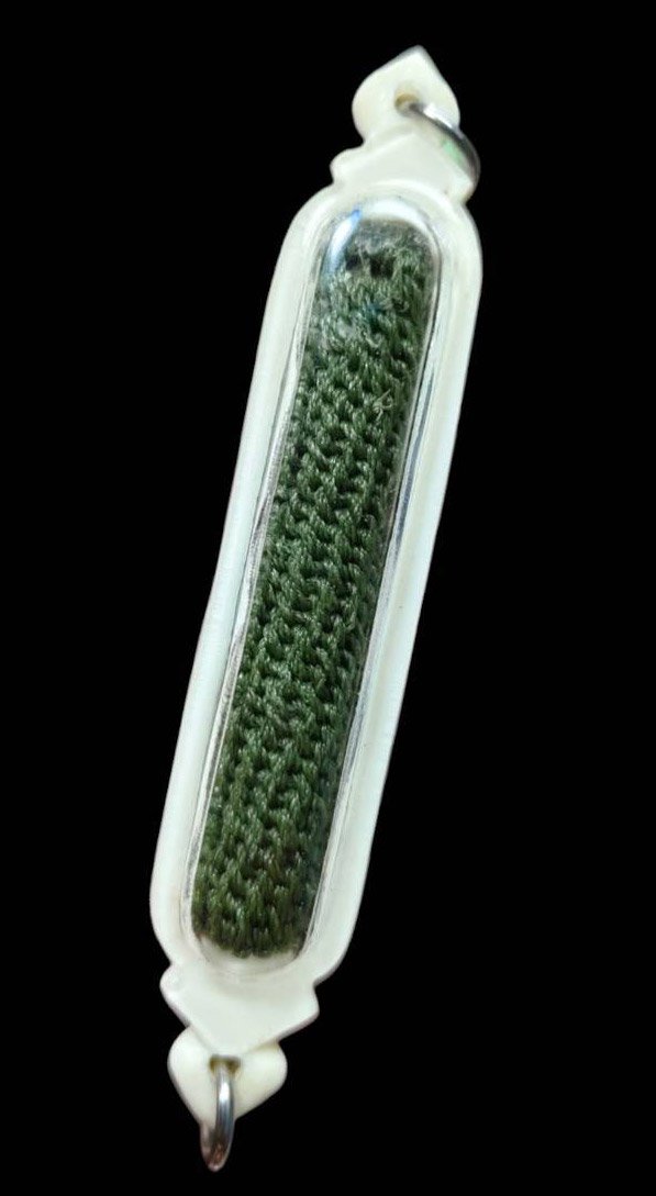 304600 ตะกรุดโทนหลวงปู่หมุน ถักเชือกเขียว พุทธศักราช 2540 วัดบ้านจาน จ.ศรีสะเกษ