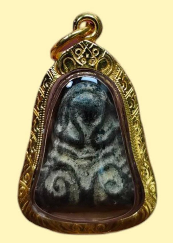  304627 พระปิดตา พิมพ์หัวบานเย็น หลวงปู่เอี่ยม พุทธศักราช2436-2469 วัดหนังราชวรวิหาร กรุงเทพมหานคร